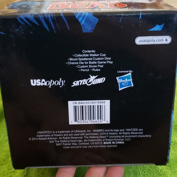 🧟‍♂️COLLECTOR'S EDITION TWD YAHTZEE🧟‍♀️ - Picture 8 of 8